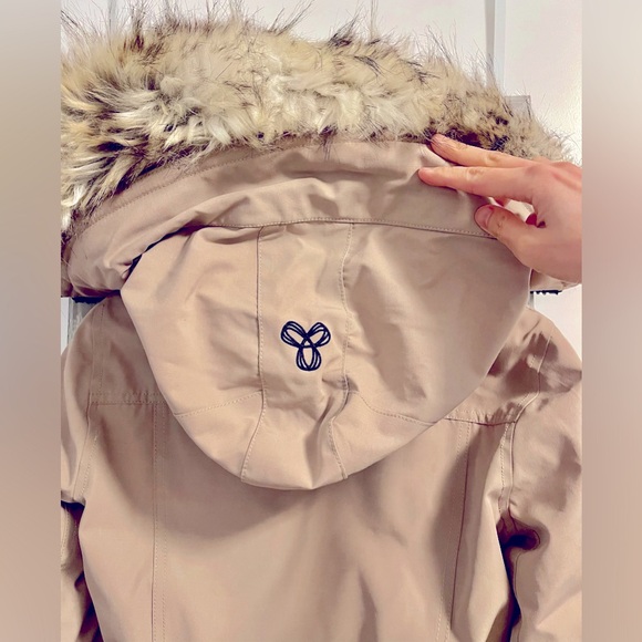 Aritzia Golden by Tna Parka_XX small - Picture 5 of 8